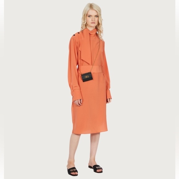 Ferragamo Gancini credit card holder crossbody - Picture 2 of 10